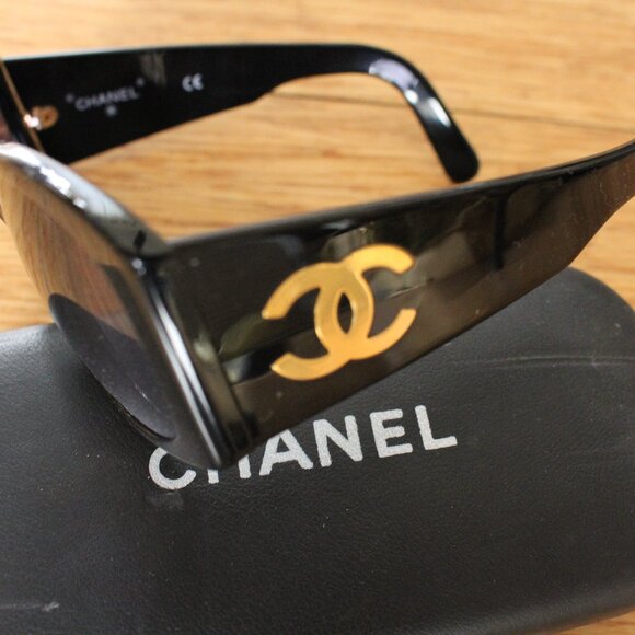 Chanel Classic Oversized Black Gold Logo Square Sunglasses Unisex Frames - Picture 2 of 8